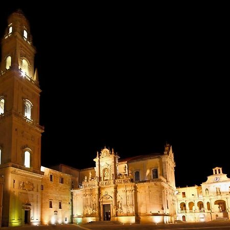 Dimora Dei Baroni Apartment Lecce Bagian luar foto