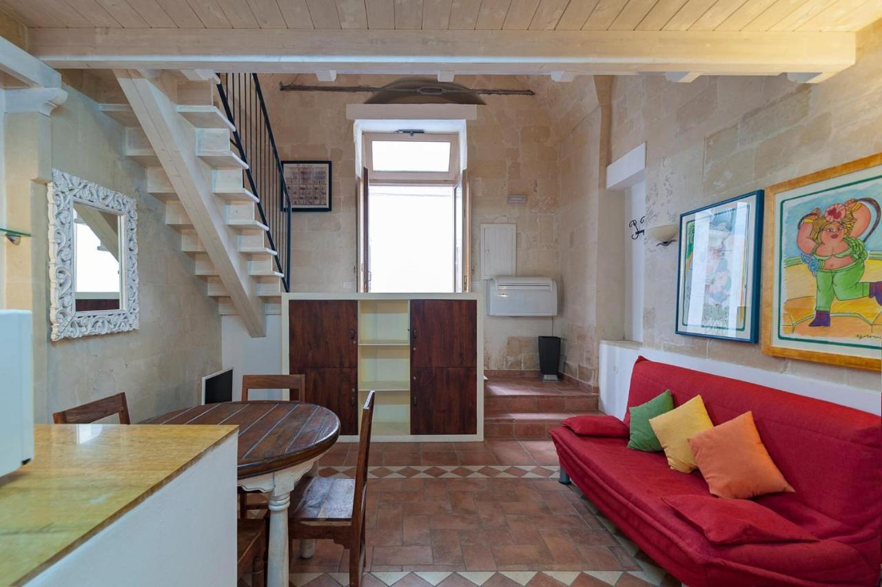 Dimora Dei Baroni Apartment Lecce Bagian luar foto
