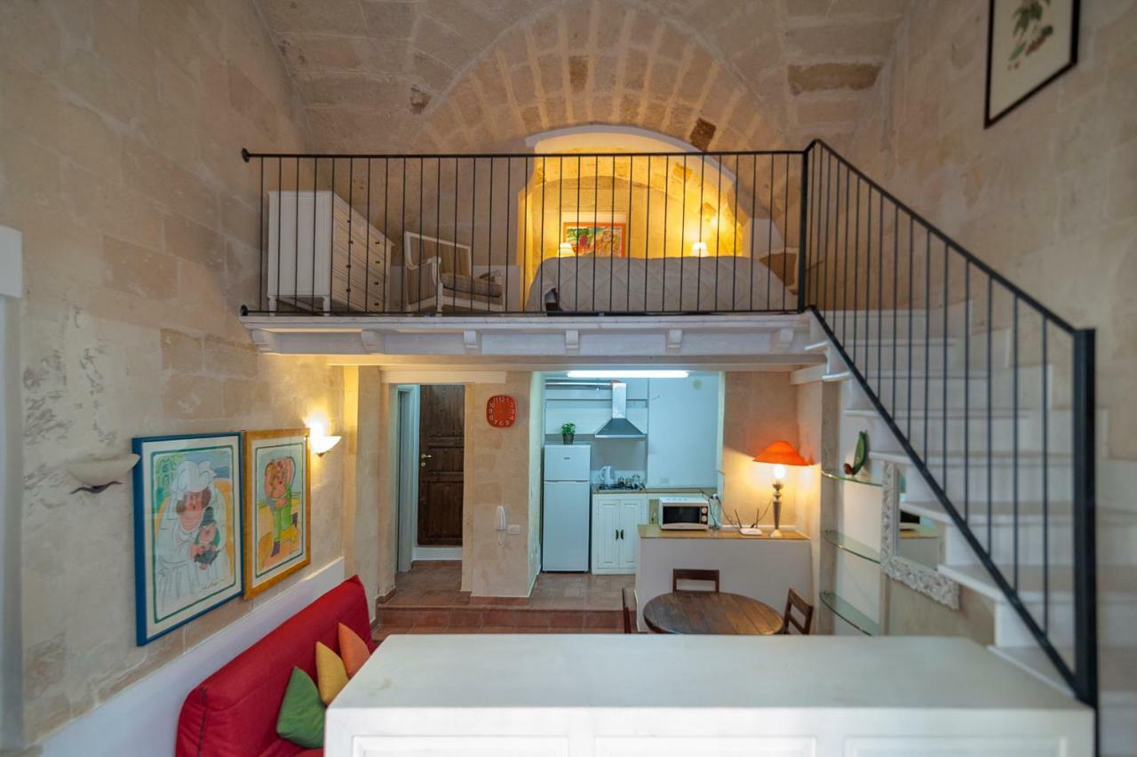 Dimora Dei Baroni Apartment Lecce Bagian luar foto