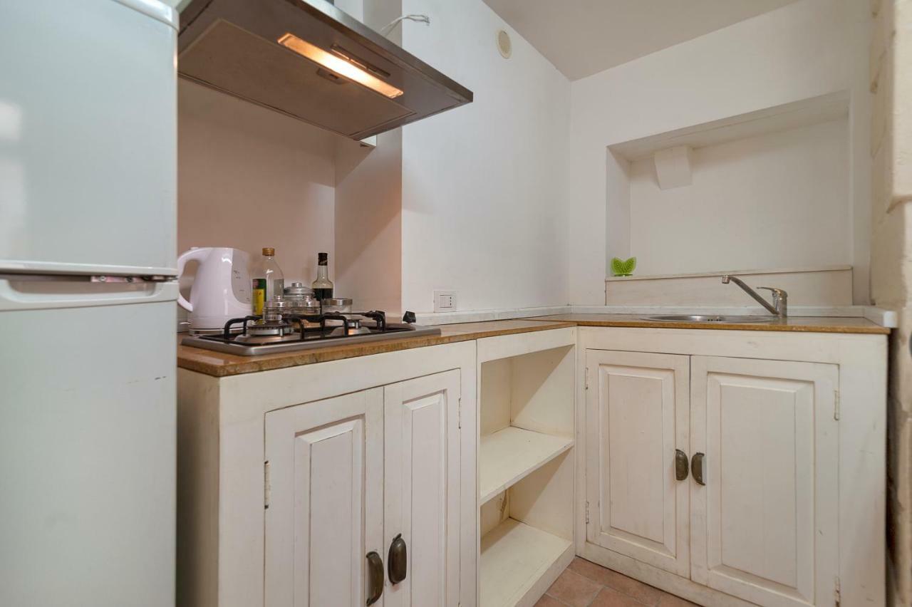 Dimora Dei Baroni Apartment Lecce Bagian luar foto